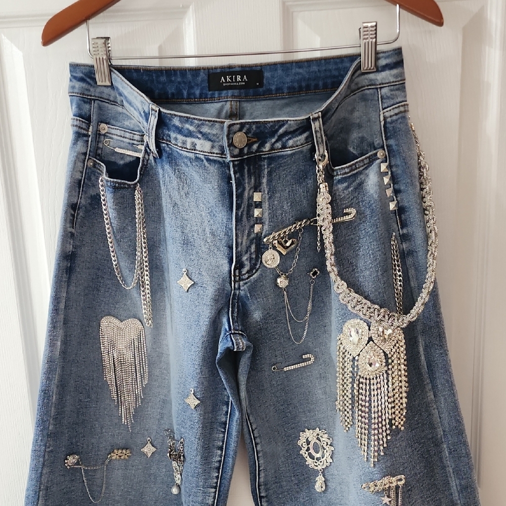 AKIRA Pins Vintage Silver Brooch  Jewelry Embellished Straight Wide Leg Jeans